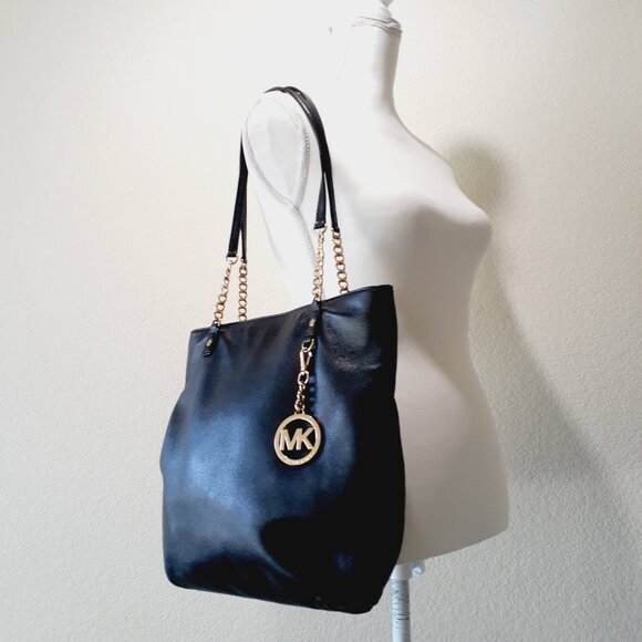 Gorgeous EUC MICHAEL Michael Kors Leather Shoulder Bag ❤️FINAL OFFER❤️ - Picture 3 of 16